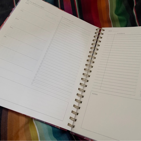 Papier Undated Daily Planner - Picture 6 of 7